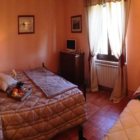 Il Poggio Di Country house